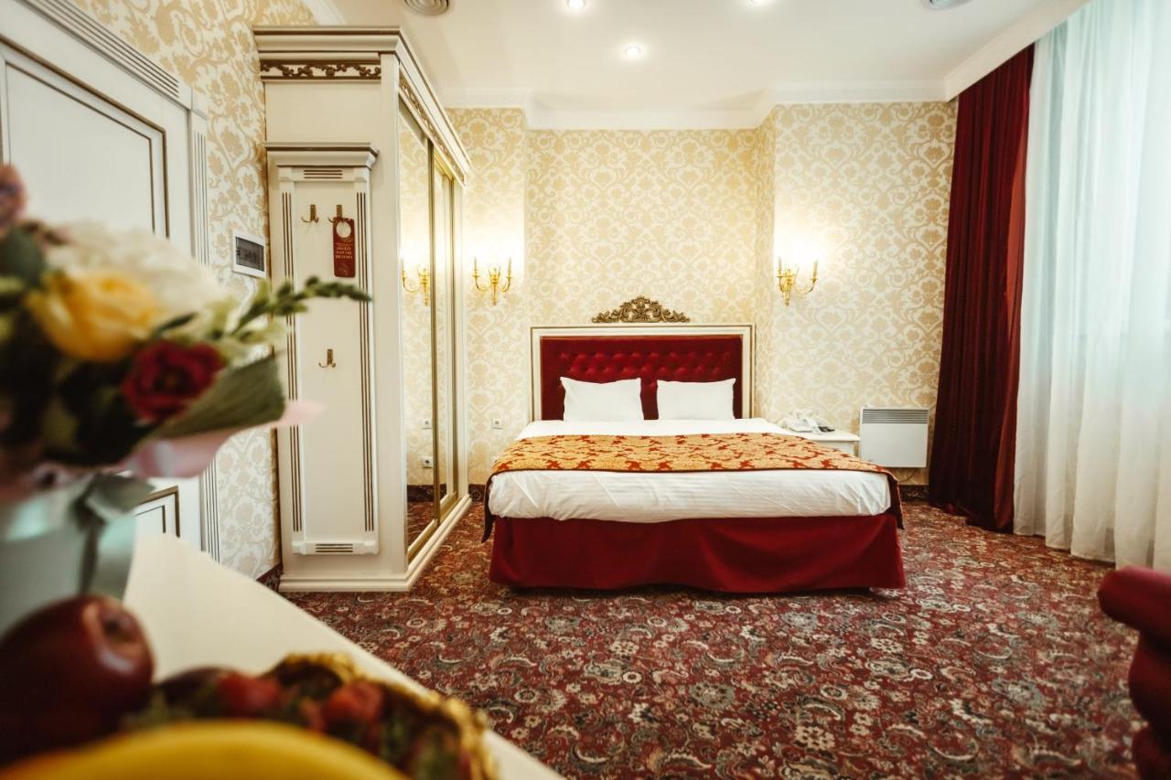 De Paris Hotel Kyiv Exterior photo