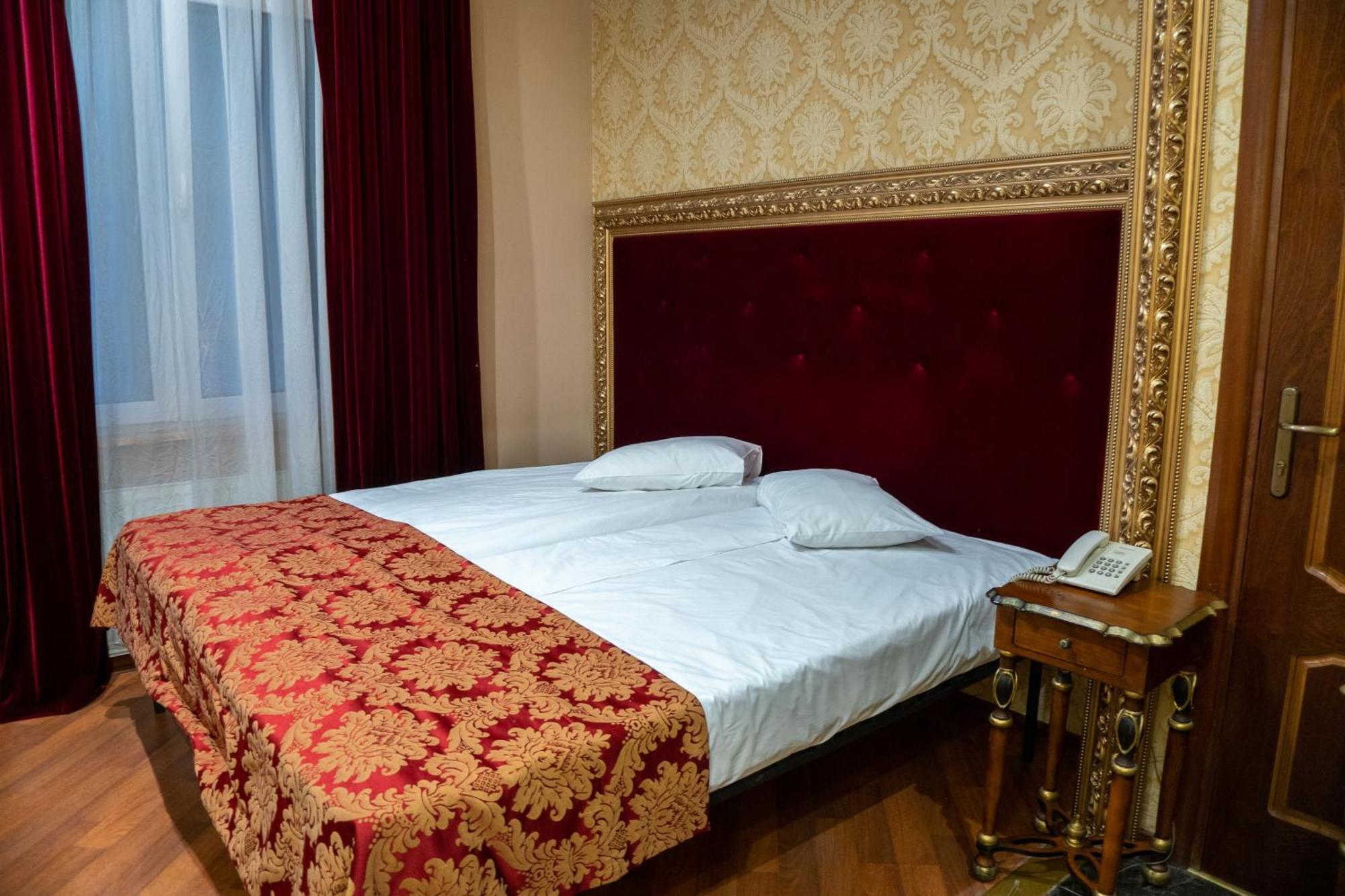 De Paris Hotel Kyiv Exterior photo