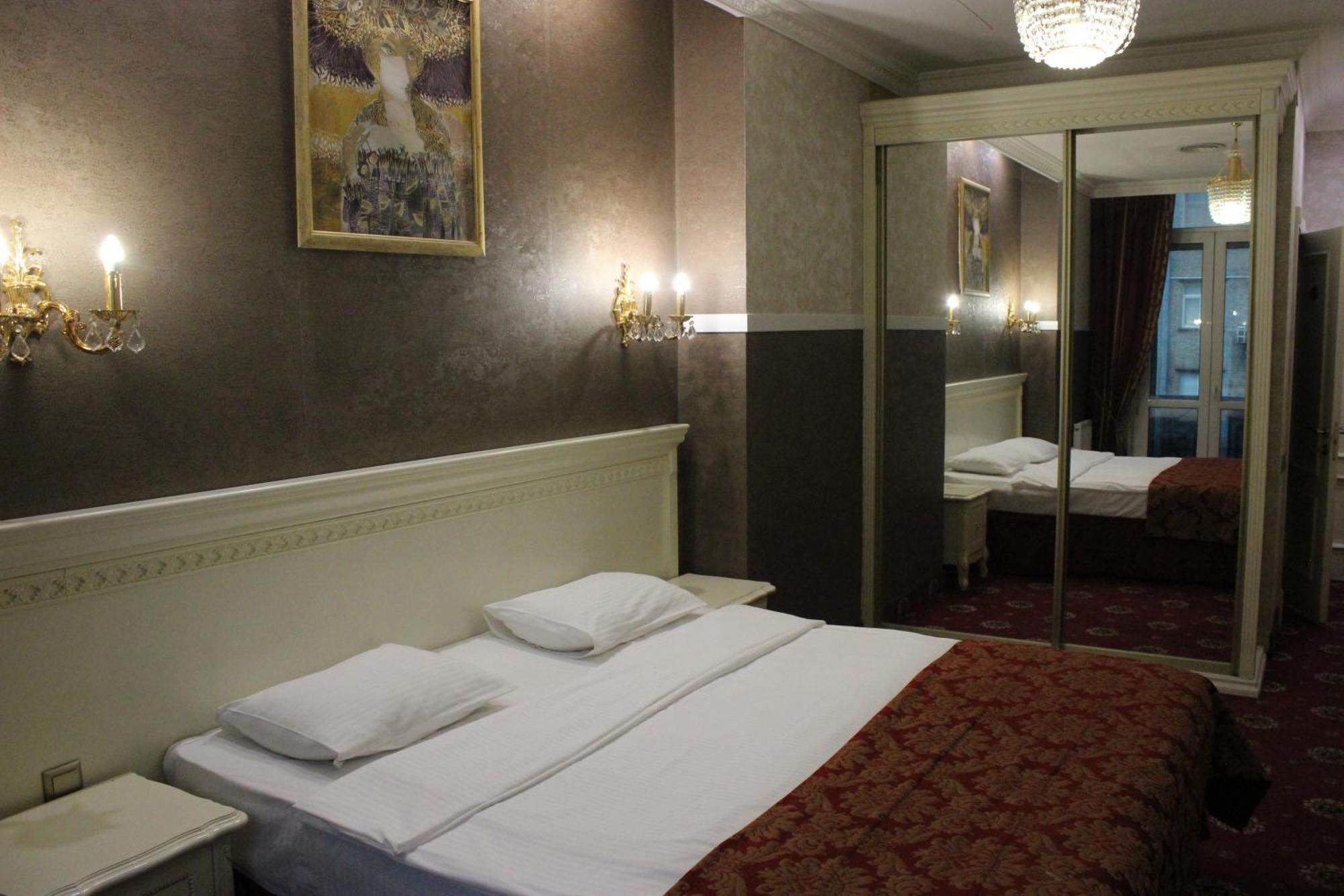 De Paris Hotel Kyiv Exterior photo